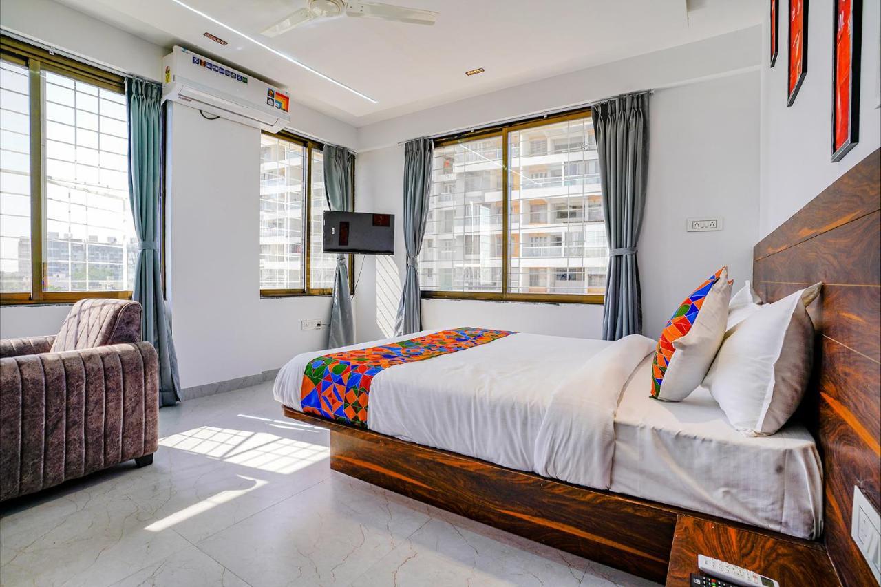 Fabhotel Crystal Inn - Nr Suvarndeep Chowk Pimpri-Chinchwad المظهر الخارجي الصورة