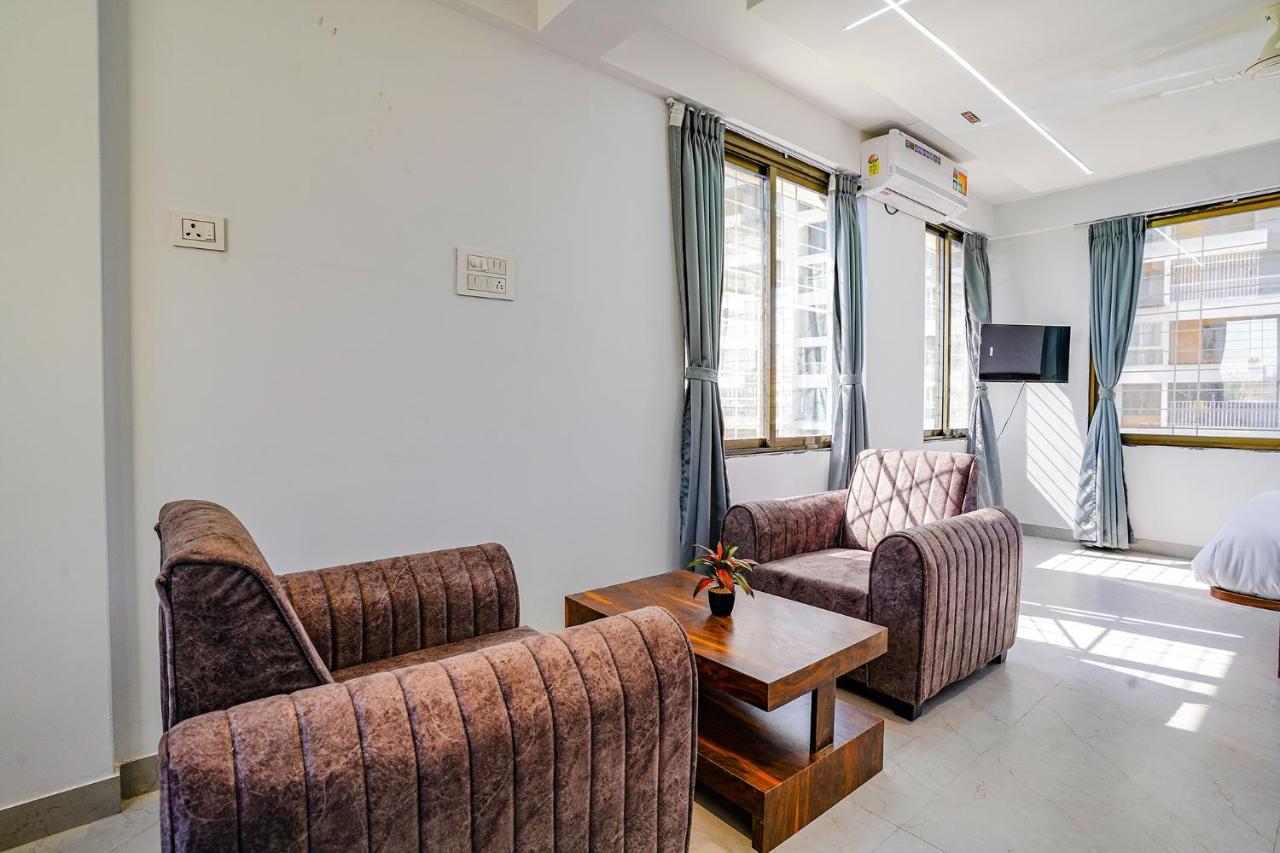 Fabhotel Crystal Inn - Nr Suvarndeep Chowk Pimpri-Chinchwad المظهر الخارجي الصورة